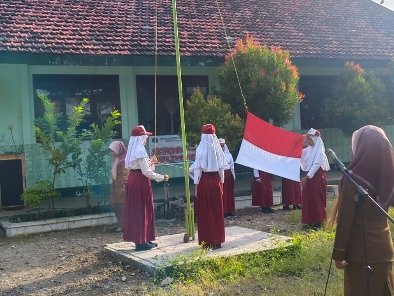 SD ISLAM NURUL MANSHUR_UPACARA BENDERA